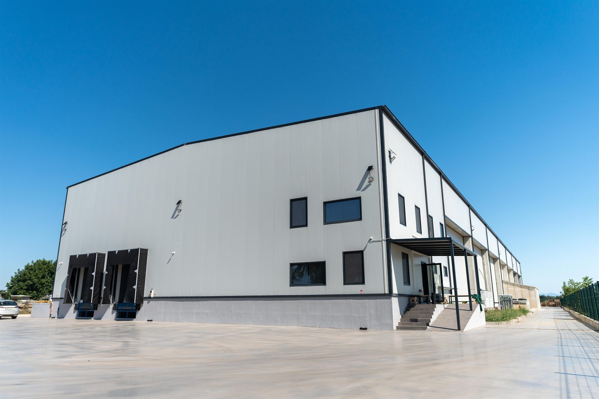 Orizari cold storage facility — exterior view 2